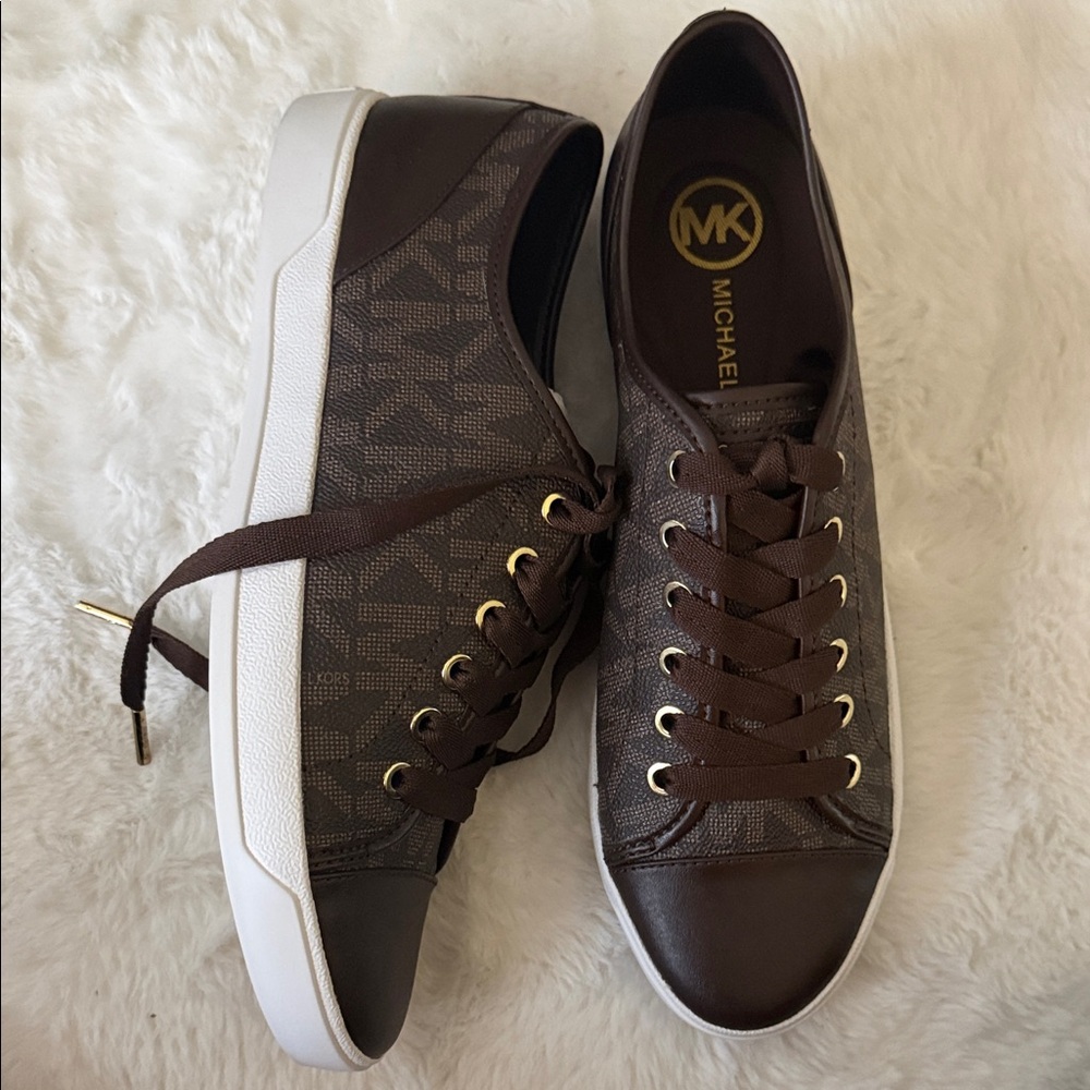 MICHAEL KORS Leather Sneaker - Picture 4 of 4